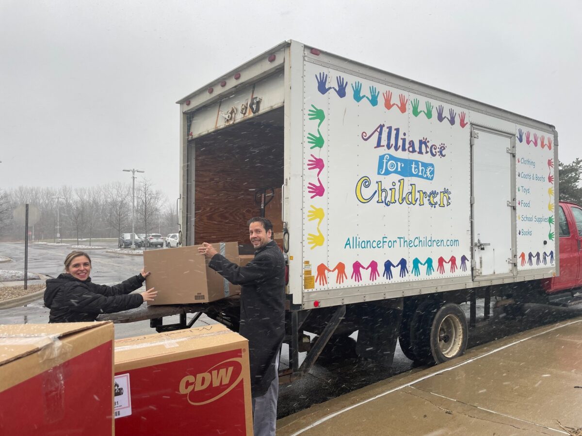 National Express LLC Spreads Cheer Across North America This Holiday Season Through Various Community Outreach Events